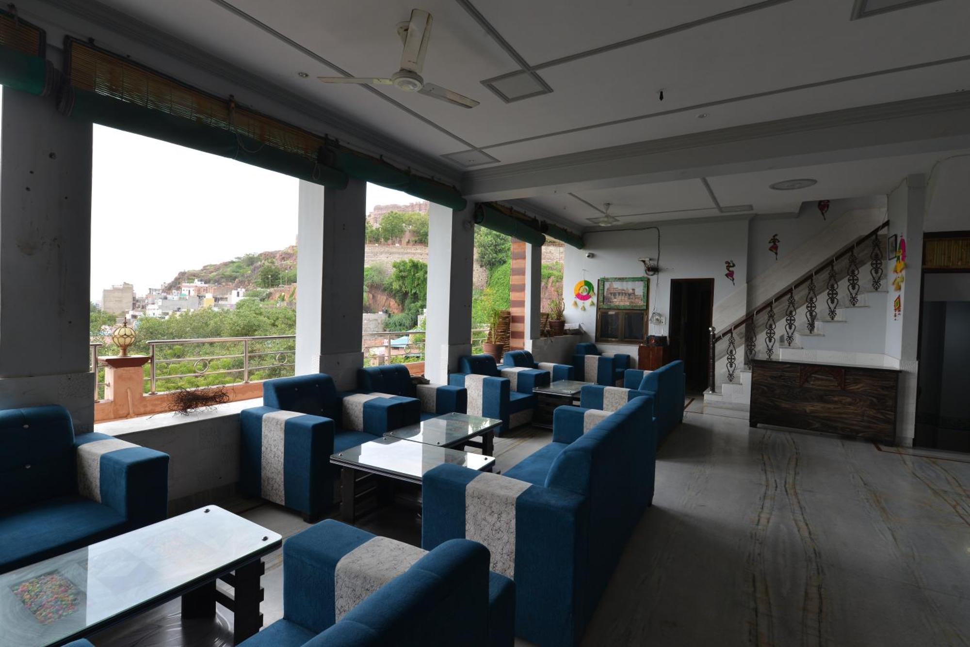 Hotel Bawarri Haveli จ๊อดปูร์ ภายนอก รูปภาพ